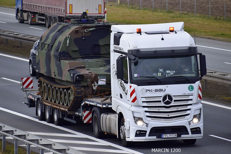 _DSC9738-crop-PK-BAU-Mercedes-Benz Actros MP4.JPG