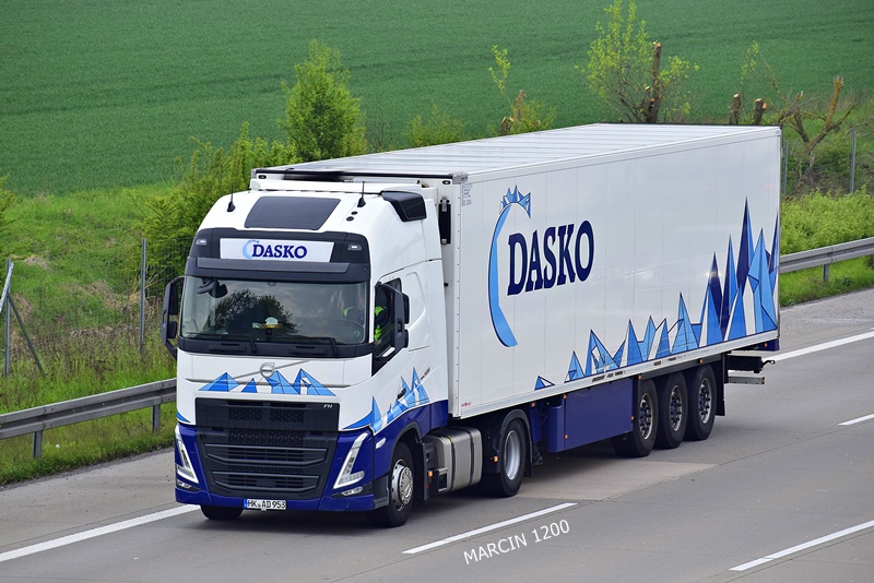 _DSC4002 DASKO-crop-VOLVO FH V.JPG