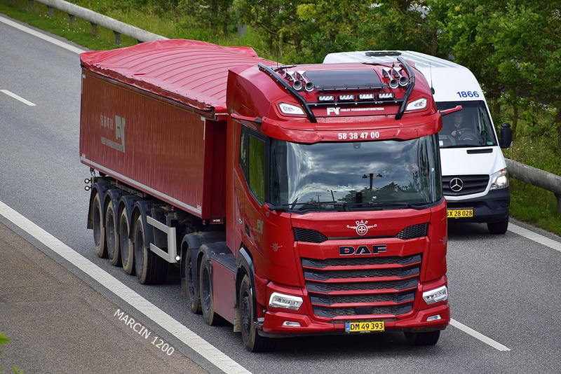 _DSC4447 FV FORLEV VOGNMANDSFORRETNING-crop-DAF XF.JPG