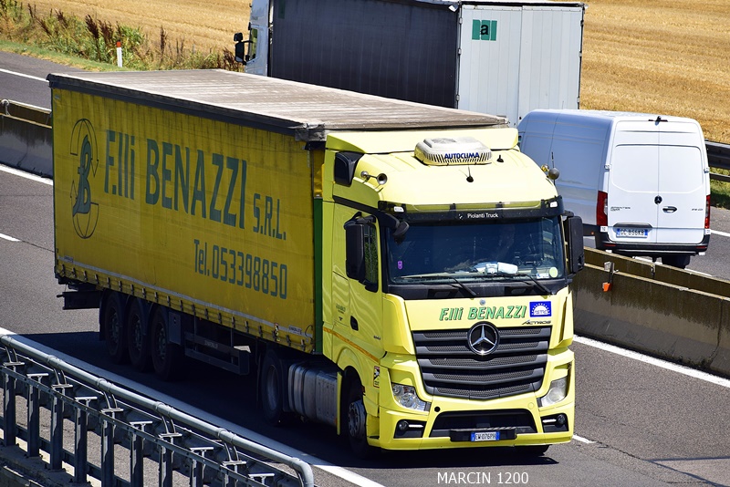 _DSC6110-crop-F. Lli Benazzi Srl-ACTROS MPIV.JPG