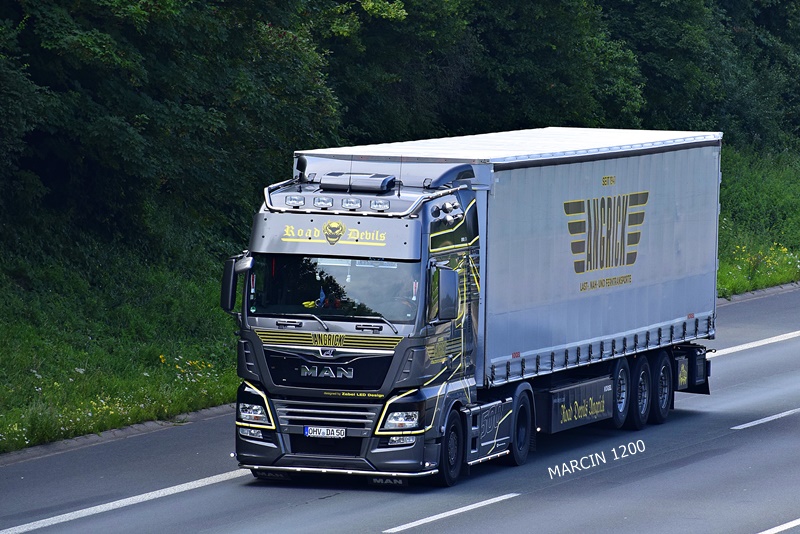 _DSC8393-crop-Angrick-MAN TGX.JPG