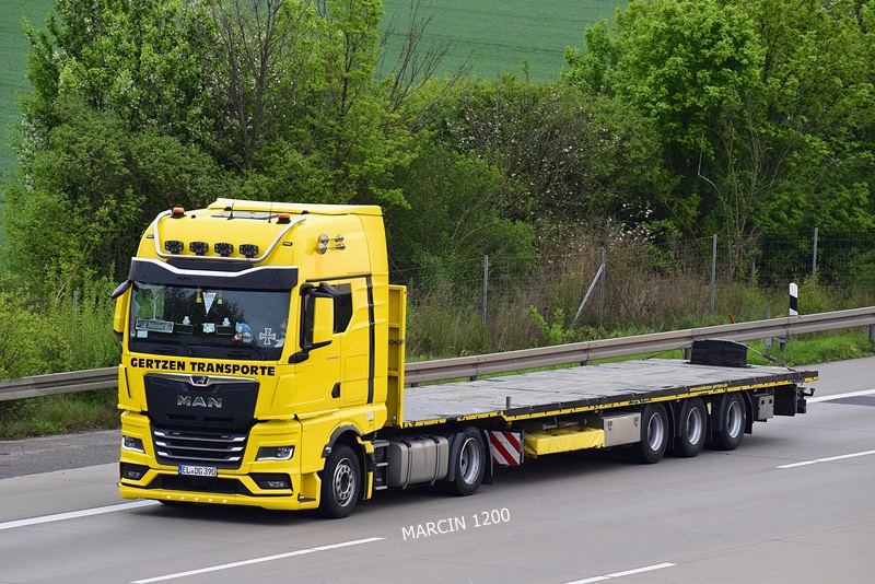 _DSC5339 GERTZEN TRANSPORTE-crop-MAN TGX II.JPG