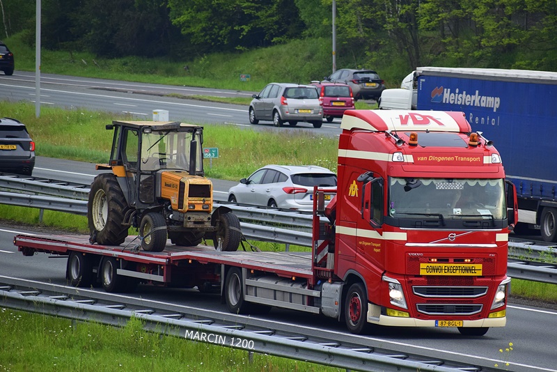 _DSC3896 VAN DINGENEN TRANSPORT-crop-VOLVO FHIV.JPG