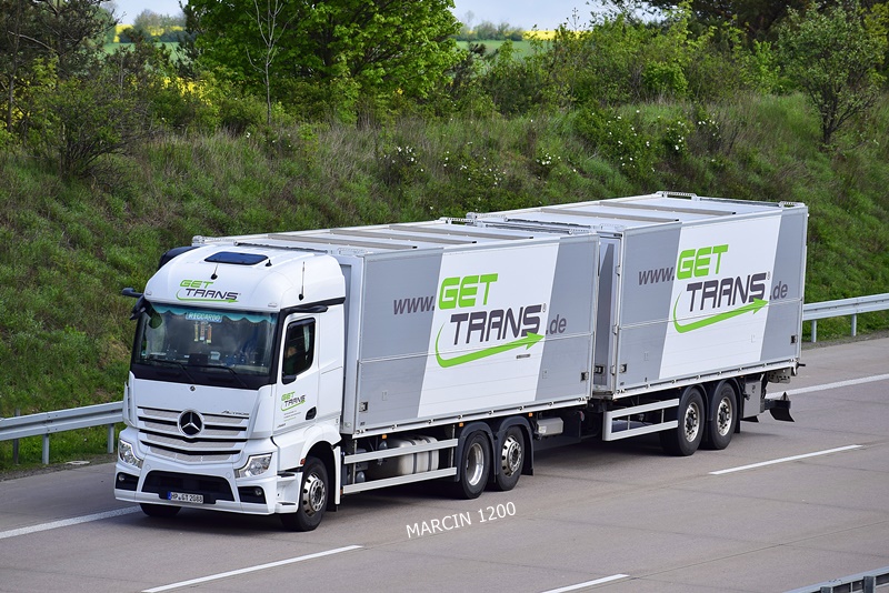 _DSC1540 GET TRANS-crop-ACTROS MPV.JPG