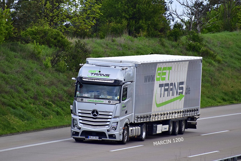 _DSC2541 GET TRANS-crop-ACTROS MPV.JPG