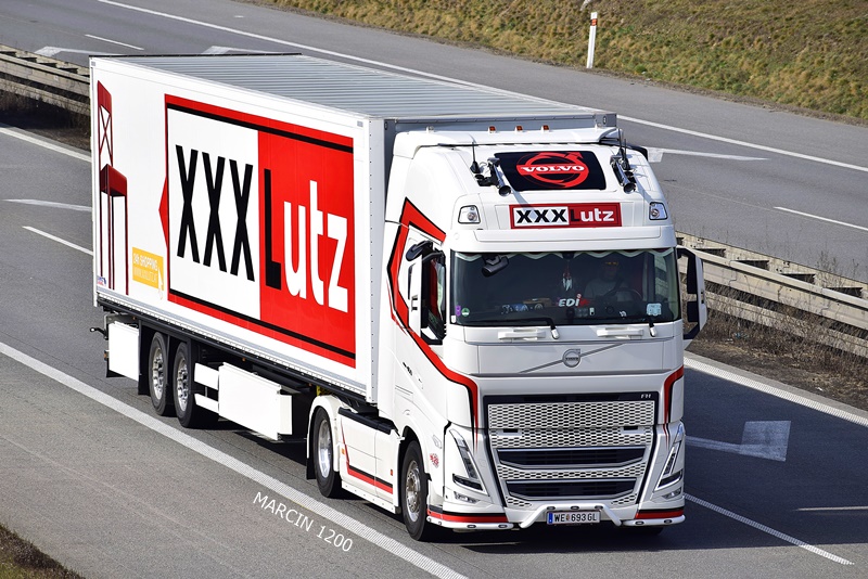 _DSC2655 XXXLUTZ-crop-VOLVO FHV.JPG