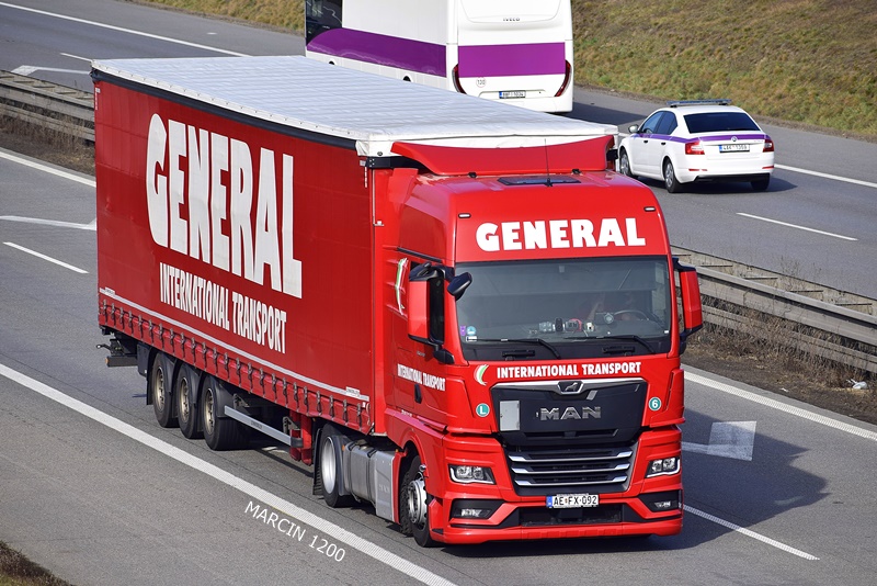 _DSC2141 GENERAL-crop-MAN TGX II.JPG