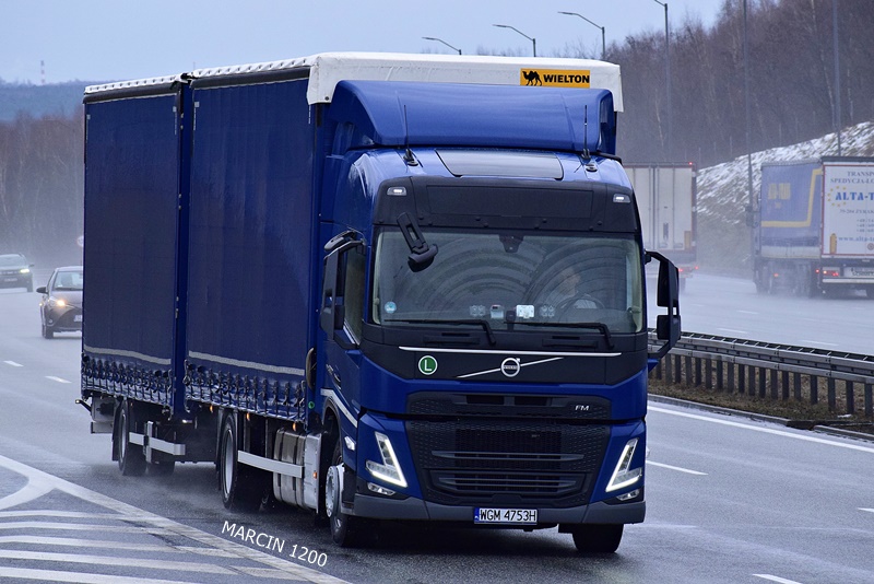 _DSC00011 (2739)-crop-DROZDA-VOLVO FM.JPG