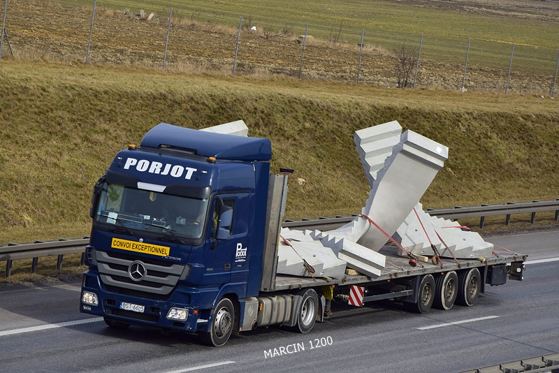 _DSC7463-crop-PORJOT-ACTROS MPIII.JPG