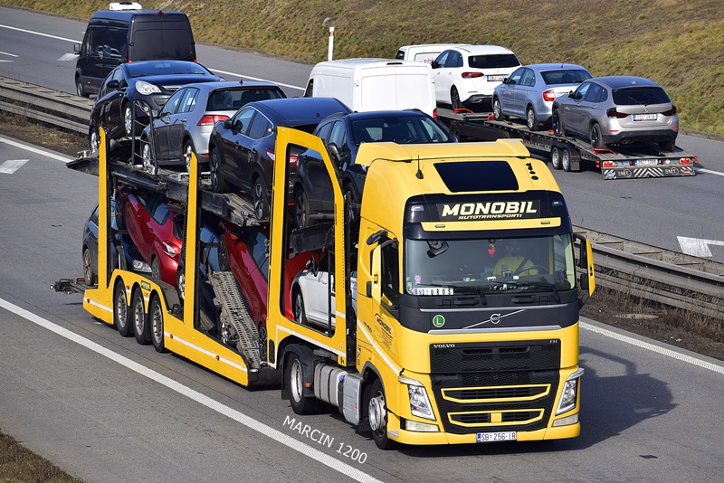 _DSC2140 MONOBIL-crop-VOLVO FHIV.JPG