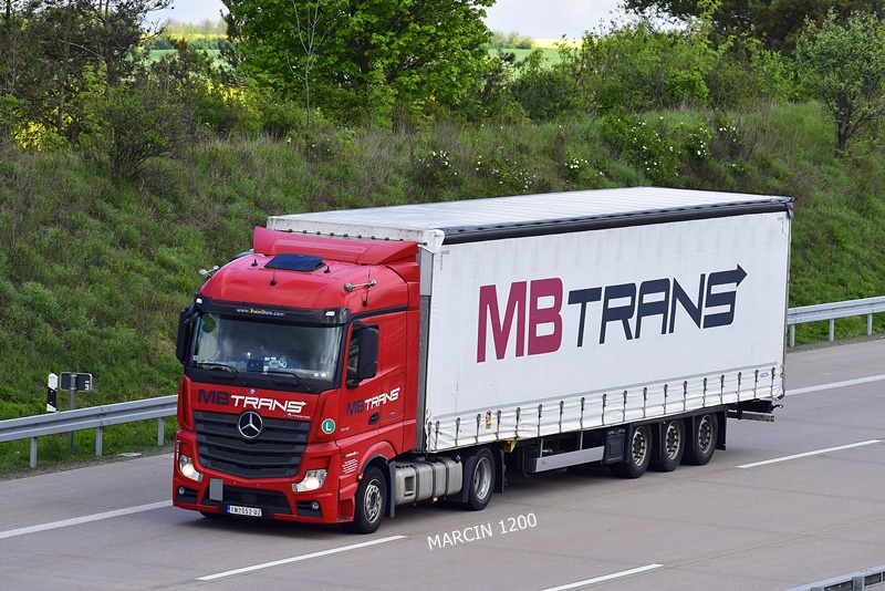 _DSC1729 MB TRANS-crop-ACTROS MPIV.JPG