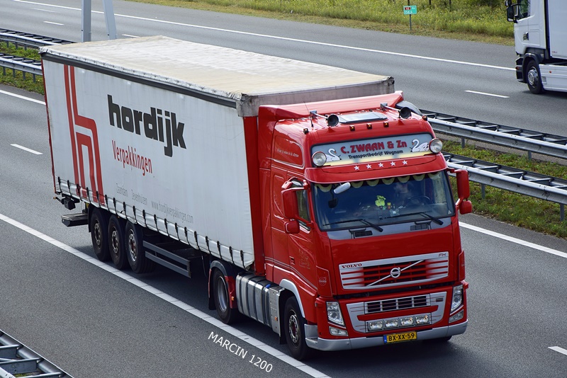 _DSC9082-crop-Zwaan Wognum-VOLVO FHIII.JPG