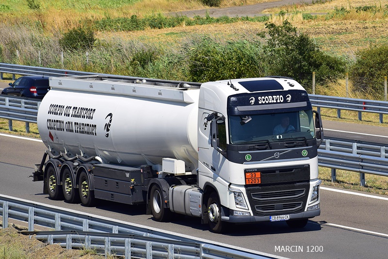 _DSC5357-crop-SCORPIO-VOLVO FH IV.JPG