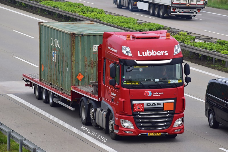 _DSC4197 LUBBERS-crop-DAF XF 106 II.JPG
