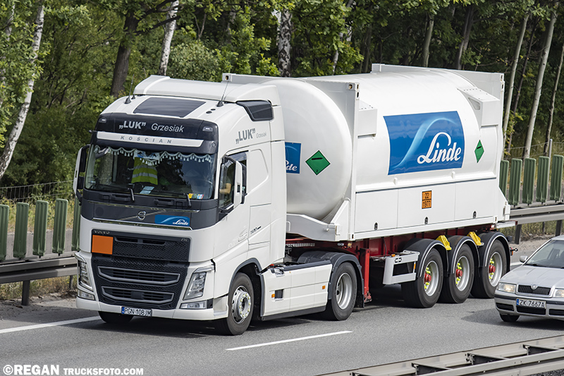 Volvo FH4 - Luk Grzesiak.jpg