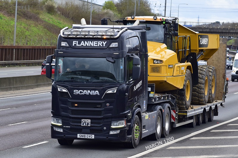 _DSC0701-crop-Flannery-SCANIA R 580 V8.JPG