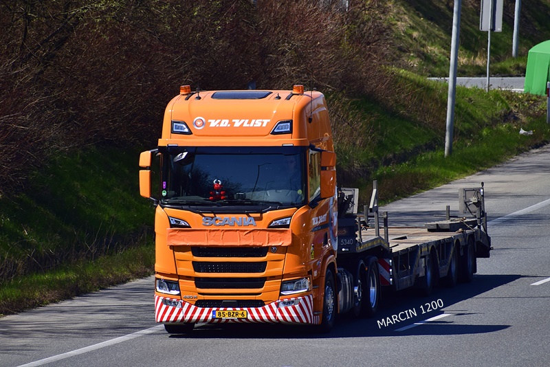 _DSC3555 V.D. VLIST-crop-SCANIA R460 NG.JPG