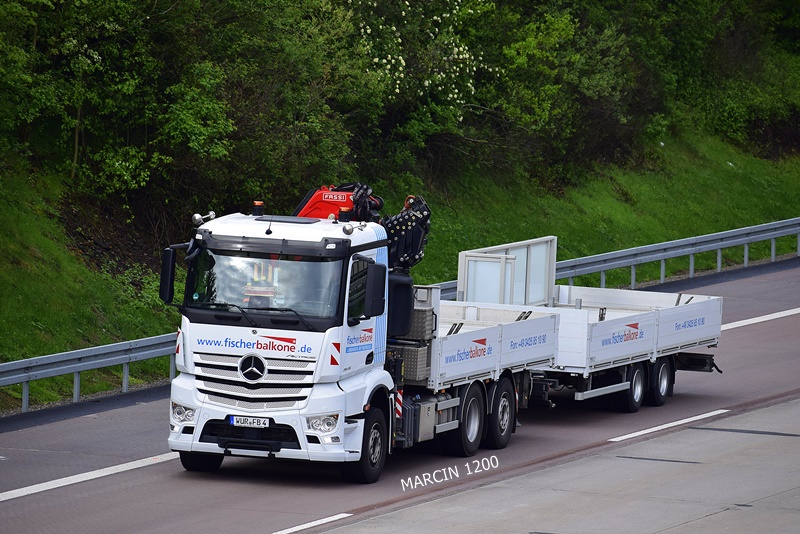 _DSC1122 FISCHER-crop-ACTROS MPIV.JPG