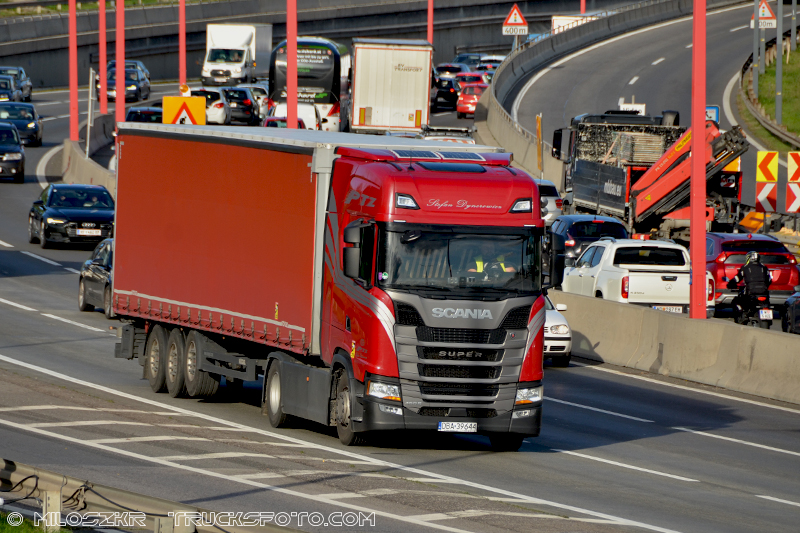 Scania_PTZ_3804.JPG
