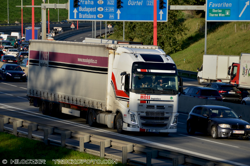 Volvo FH3_Moss_3614.JPG