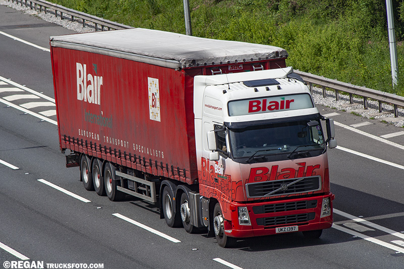 Volvo FH2 - Blair International.jpg