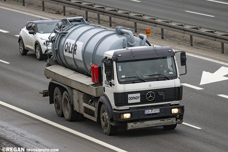 Mercedes-Benz SK - Oiler.jpg