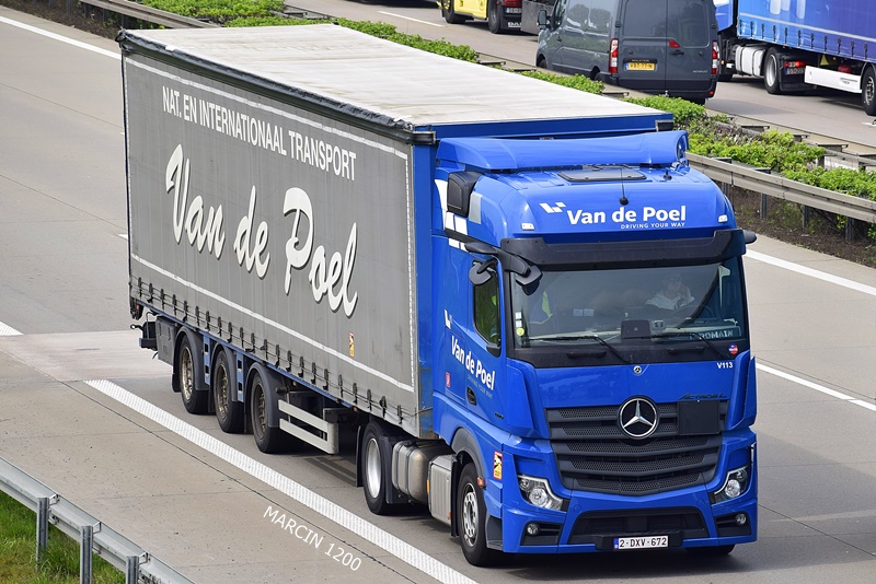 _DSC4678 VAN DE POEL-crop-ActrosL.JPG