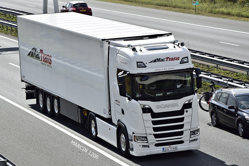 _DSC9039-crop-MACTRANS-SCANIA S500.JPG