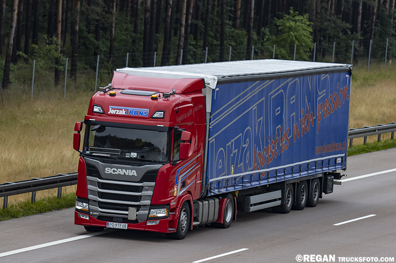 Scania R450 Jerzak Trans.jpg