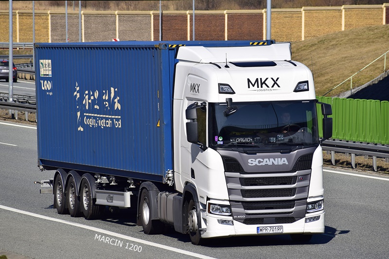_DSC3503-crop-MKX Logistics-SCANIA R450 NG.JPG