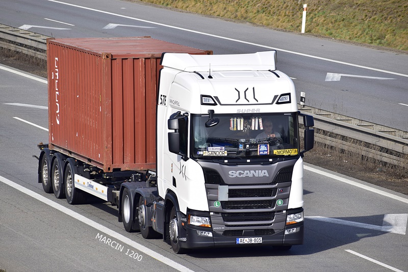 _DSC2185 WIN CAPITAL-crop-SCANIA R450 NG.JPG