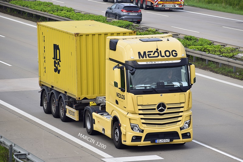 _DSC4623 MEDLOG-crop-ACTROS MP5.JPG
