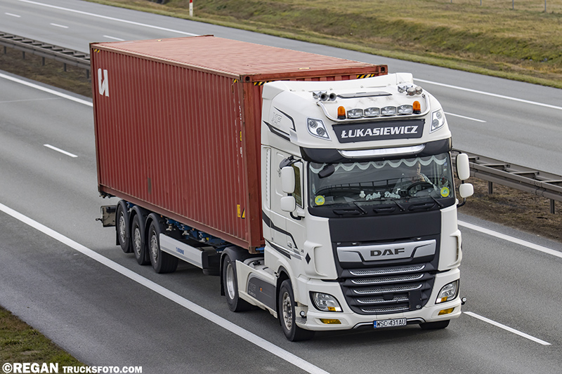 DAF XF -- Łukasiewicz.jpg