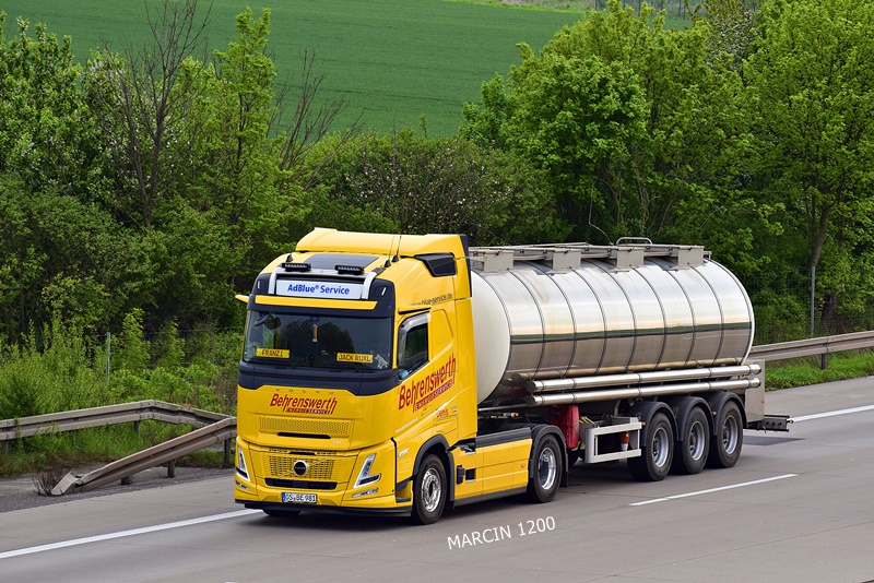 _DSC5474 BEHRENSWERTH-crop-VOLVO FH AERO.JPG
