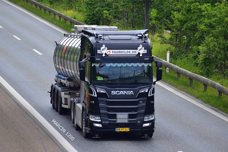 _DSC4476 FAURKILDE-crop-SCANIA R770 NG V8.JPG