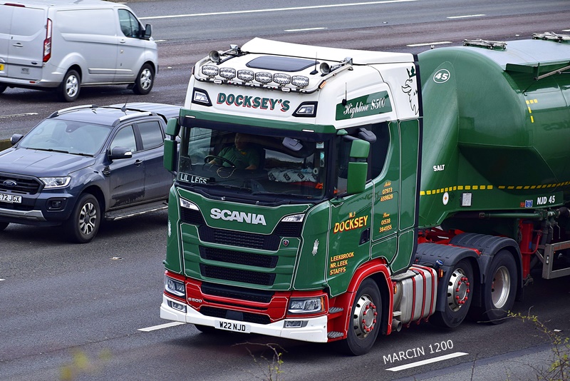 _DSC0296-crop-Docksey's-SCANIA S500.JPG