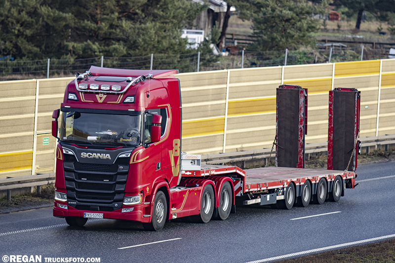 Scania S580 V8.jpg