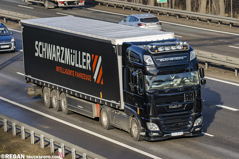 DAF XF - Transtom.jpg