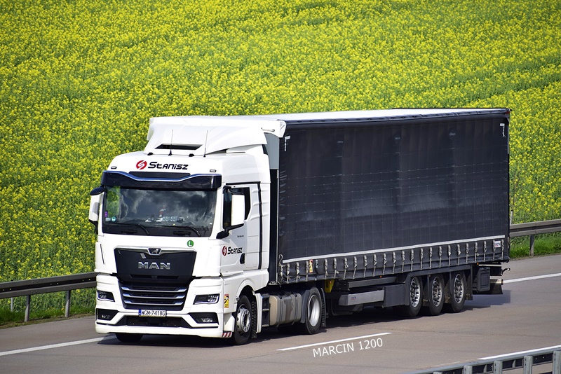 _DSC2328 STANISZ-crop-MAN TGX II.JPG