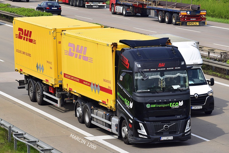 _DSC4575 WĘDZIKOWSKI-crop-VOLVO FH AERO.JPG