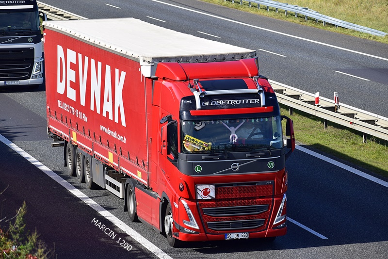 _DSC00011 (2211)-crop-devnak-volvo fhv.JPG