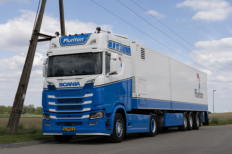 SCANIA R450 PLURITON.jpg