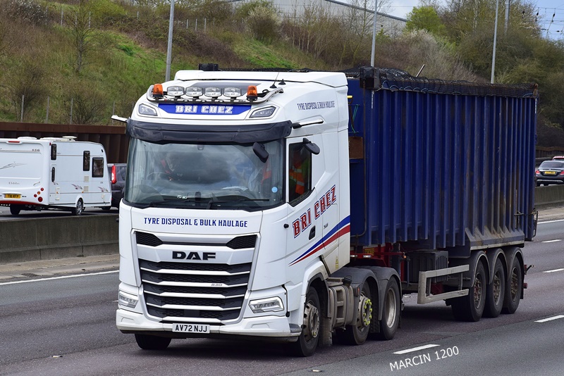 _DSC0632-crop-Bri-Chez-DAF XG.JPG