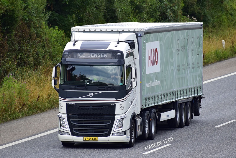 _DSC9362 K.E.JENSEN-crop-VOLVO FHIV.JPG