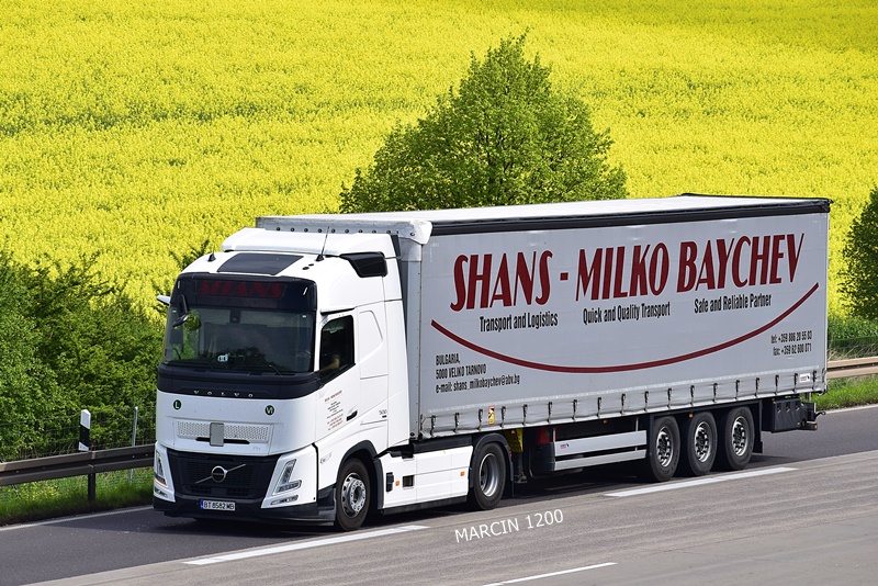 _DSC4733 SHANS-MILKO BAYCHEV-crop-VOLVO FH AERO.JPG