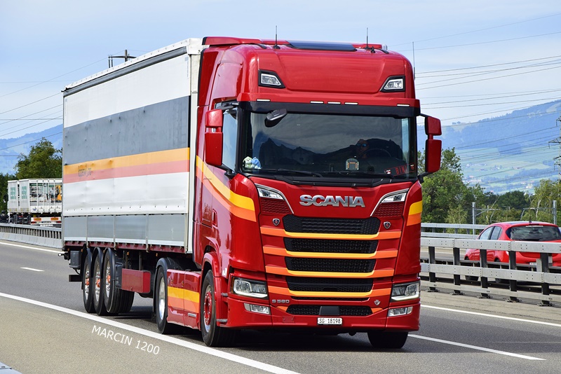 _DSC2824-crop-STEINER TRANSPORT AG-SCANIA S580 V8.JPG