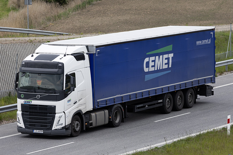Volvo FH5 Cemet.jpg