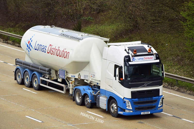_DSC5250-crop-LOMAS DISTRIBUTION-VOLVO FHIV.JPG