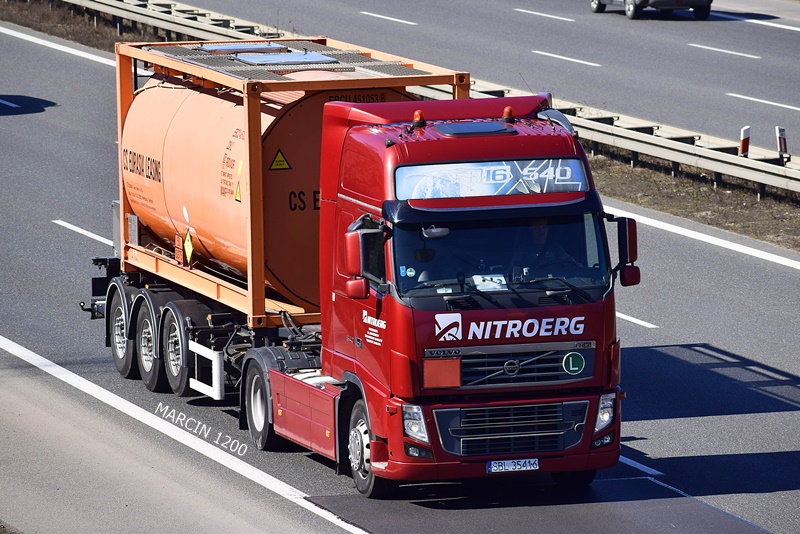 _DSC3173 NITROERG-crop-VOLVO FH16 540 XL.JPG