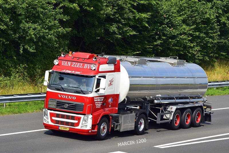 _DSC5140-crop-Van Ziel B.V.-VOLVO FH III.JPG